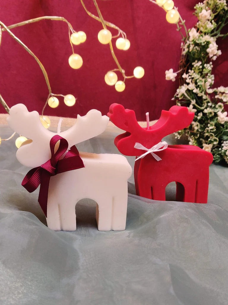 The Festive Reindeer Candle