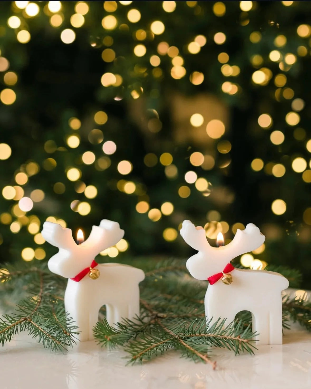 The Festive Reindeer Candle